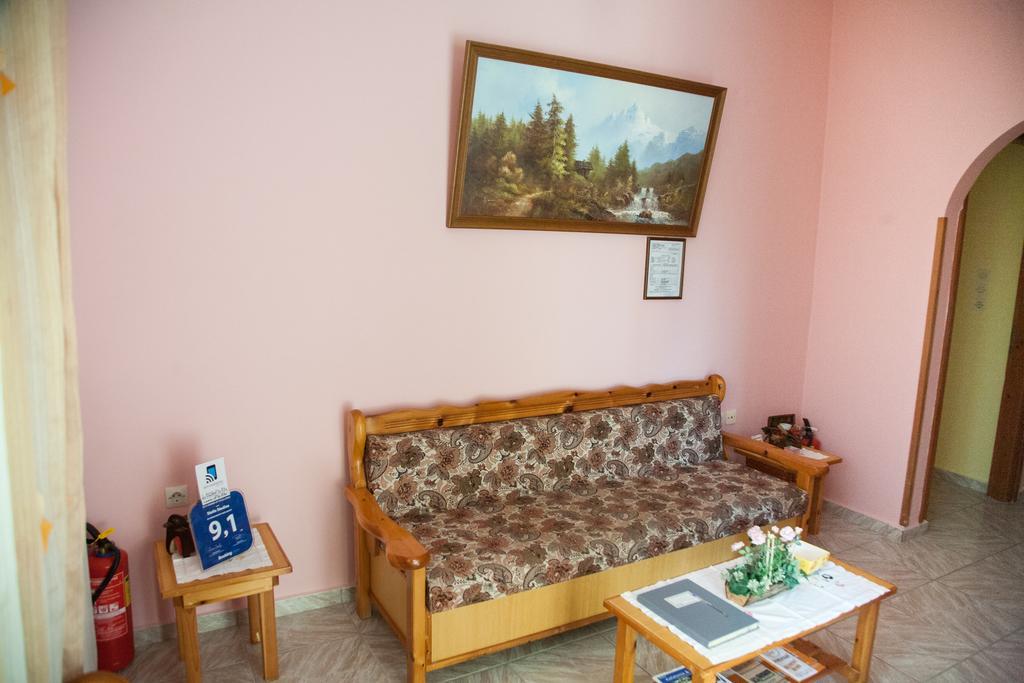 Stella Studios Lixouri Extérieur photo