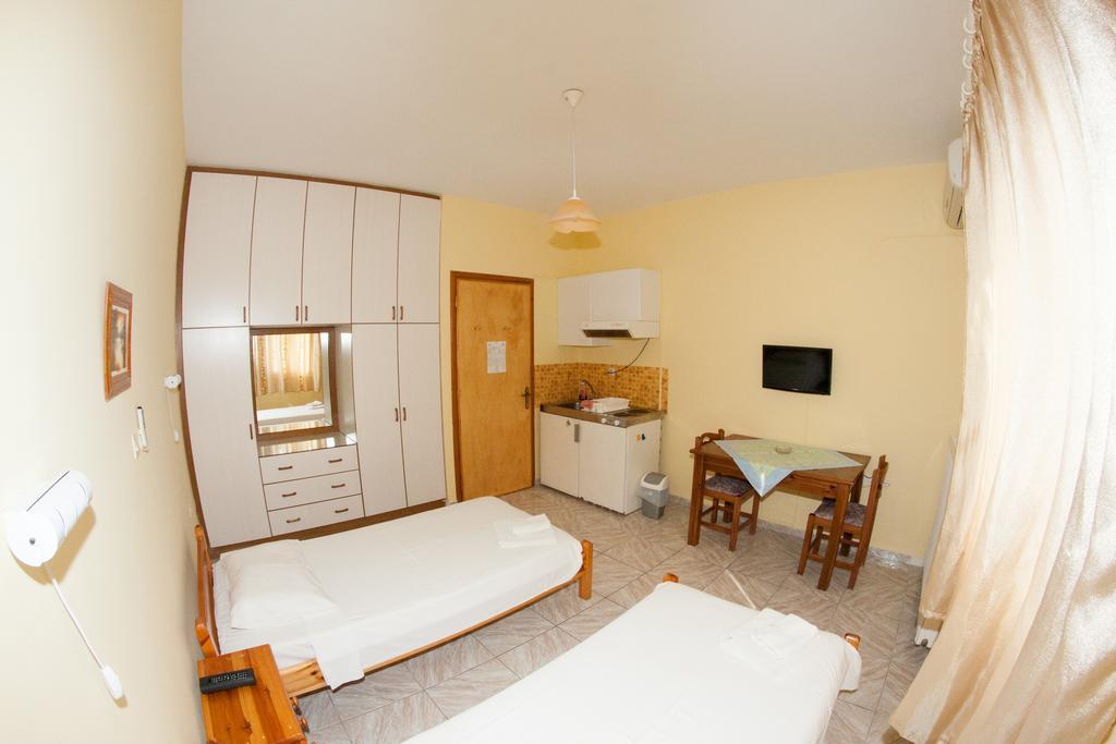 Stella Studios Lixouri Extérieur photo